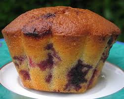 Recette De Muffins Aux Fruits Rouges La Recette Facile En 2020 Recette Muffin Muffins Recette Mignardise