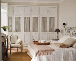 Make Closet Doors Look Like Built Ins Genius Yatak Odasi Ic Tasarimi Yatak Odasi Ic Mekan Ev Icin