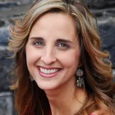 Tarah Browning (@TarahBrowning)