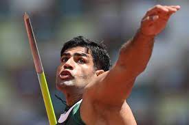 Experts of the iaaf oversee the event in the olympics. P33j72ck2sr7sm
