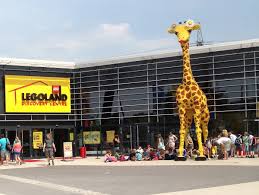 The legoland discovery centre oberhausen is an indoor lego playground stocked up with more than four million lego bricks to build whatever structure you wish as well as 4d cinema, royal adventure, lego factory show, modelling workshops and many more to keep you busy for hours. File Legoland Discovery Centre Oberhausen Jpg Wikimedia Commons