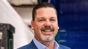 Mike Furst's Instagram, Twitter & Facebook