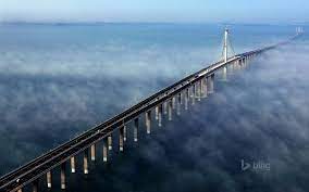 The lake pontchartrain causeway is one of seven highway spans in louisiana with a total length of 5 miles (8.0 km) or more. Lake Pontchartrain Causeway Secret World