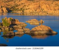 Lago Watson en las Granitas Dells Foto de stock 2130465209