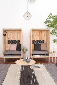 Diese sitzbank ist nicht nur supergemütlich, sie bietet auch ganz viel stauraum! Diynstag 16 Kreativ Ideen Fur Balkon Und Terrasse Solebich De