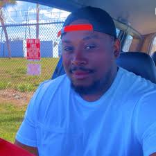 Aujourd'hui c'est l'anniversaire du commandant en chef de la police  communautaire/EDUPOL Commissaire principal Magalie Belneau