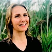 100+ "Eileen De" profiles