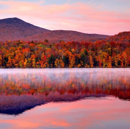 The 12 Most Beautiful Places to See Fall Foliage This Year, According to a  Meteorologist