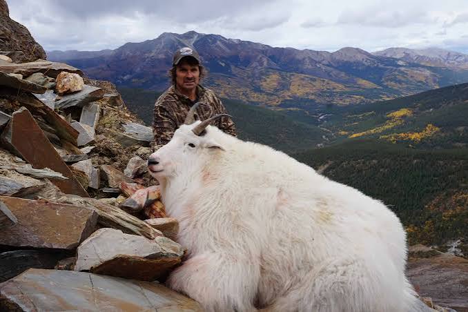 Mountain Goat Outfitters BC - Scoop Lake Outfitters