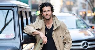 Million Dollar Listing S Steve Gold Welcomes A Daughter With Girlfriend Luiza Gawlowska Steve Gold Steve Celebrity Moms