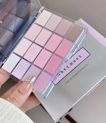 Phấn Mắt Wakemake Soft Blurring Eye Palette -Hadi Beauty