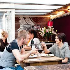 Viele natürlich gewachsenen landschaften sind durch verdrängung, überlastung und bebauung verschwunden. Deutsche Regionale Gaststatten 11a Kuche Mit Garten Hannover Prinz De