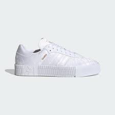 When autocomplete results are available use up and down arrows to review and enter to select. Adiletten Zum Brautkleid Das Neue Adidas Lace Pack Macht Es Moglich Vogue Germany