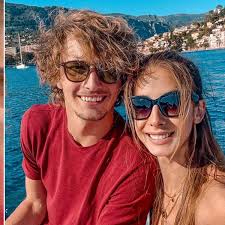 Das hat alexander, genannt «sascha», zverev versprochen. Alexander Zverev Und Brenda Patea Liebes Aus Beim Tennis Star