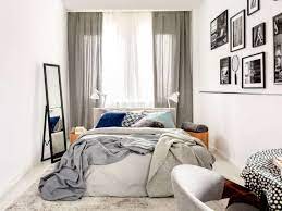 Ini dia beragam kombinasi warna cat kamar tidur yang bisa kamu aplikasikan di rumah. 10 Warna Cat Kamar Aesthetic Tips Dekorasi Kamar Sempit Flokq Blog