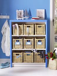 Hmm mir kommt jetzt die spontane idee klettverschlüsse zu befestigen. Ein Regal Umgestalten 9 Diy Ideen