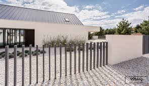 Itulah 20 contoh pagar rumah minimalis tipe 45 terbaru dengan beberapa tips bagaimana mendesainnya yang mudah untuk anda ikuti. Pilihan Desain Pagar Hunian Minimalis Bermaterial Kayu Dan Besi