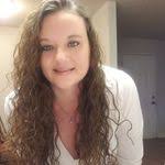 Danielle Kinsler's Instagram, Twitter & Facebook