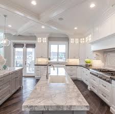 42 Elegant White Kitchen Design And Layout Ideas Home Decor Kitchen House Rooms White Kitchen Design