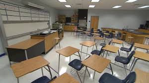 Desks at least six feet apart and facing the same direction, lunch in. California School Reopening Map Shows Private Schools Are Open For In Person Learning Where Public School Districts Aren T Abc30 Fresno