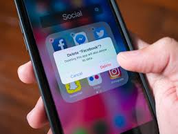 In 2018, people with internet access worldwide spent an average of 144 minutes on social media every day. I M A Social Media Addict Who Quit Instagram And Facebook For A Week
