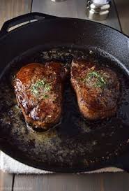 Pan Seared Filet Mignon With Garlic Herb Butter Recipe I Love A Good Steak Recettes De Filet Mignon Idee Recette Cuisson Des Aliments