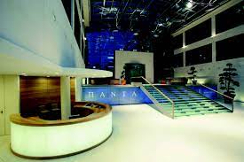 Sie betreut bereits seit 1992 privatkunden in luxemburg. Hauptsitz Dekabank Luxemburg Buero Weller Innenarchitektur