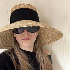 Straw Hat With Flat Roof and Large Eaves Basin Beach Hat