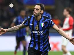 Inter Player Ratings vs Fiorentina: Calhanoglu Too Hot to Handle