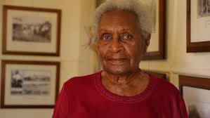 Hunt to find unmarked South Sea Islander graves under Queensland's cane  fields