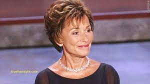 Judge Judy Hairstyle Judge Judy Judge Judy Sheindlin Here Comes The Judge