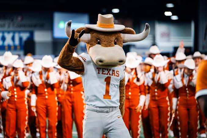Longhorns giving fans plenty to worry about heading into rivalry game with Oklahoma | Texas Standard