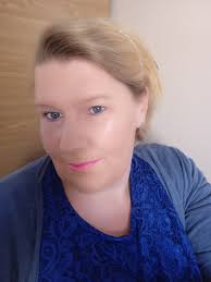 Witam. Chciałam się trochę wygadać... Otóż mam 38 lat niespodziewanie  zaszłam w ciążę. Totalny szok dla mnie, terwz zaczęłam 2 trymestr. Na  początku praktycznie 2 miesiące płakałam byłam w rozpaczy dlaczego tak