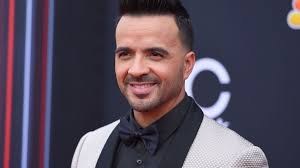 ˈlwis ˈfonsi), is a puerto rican singer.he is known for multiple songs, one of them being despacito featuring rapper daddy yankee.fonsi received his first latin grammy award nominations in the record of the year category and won song of the year thanks to the song. Luis Fonsi Releases His 1st Album In Post Despacito Era Abc News
