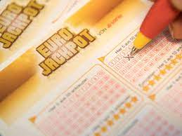 In deutschland werden die ergebnisse in der regel zwischen 20 und 22 uhr im internet bekannt gegeben. Eurojackpot Ziehung Am Freitag 01 01 2021 Das Sind Die Aktuellen Quoten Und Gewinnzahlen An Neujahr Verbraucher