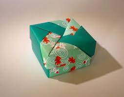 Ballotin De Dragees Mariage En Papier Origami Petit Poisson Rouge Couleur Rouge Et Vert Origami Boite Dragees Origami Boite