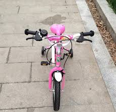 Round round satu kampung naik basikal or motor macam dulu dulu. Indah Merah Jambu 12 Inci Gadis Kanak Kanak Basikal Bossgoo Com