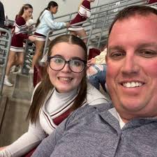 What are some tips for fishing at Lake Lavon at night?