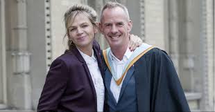 Riesige auswahl an cds, vinyl und mp3s. Tv Presenter Zoe Ball And Husband Fatboy Slim Announce Split