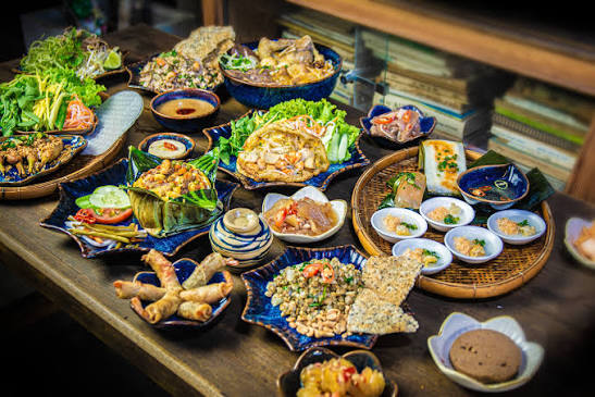 ẨM THỰC HUẾ LỌT TOP NGON NHẤT THẾ GIỚI 2025 ✨ Tự hào hương vị Việt!  TasteAtlas vừa công bố Top 100 món ăn ngon nhất thế giới, dựa trên hơn  590.000