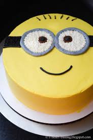 Wilton silver pearl dust (to paint over goggles… i made a simpler minion cake last year. I Heart Baking Minion Cake
