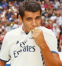 Kante odlučio da li ide iz čelsija: N Golo Kante Fahrt Wohl Das Bodenstandigste Auto Aller Premier League Spieler Antikicker Kurios Bizarr Anders