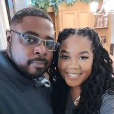 Hey there, everyone. We are the Williamson family! Serving God while b...