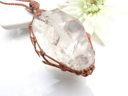 Quartz Crystal Spiritual Healing Necklace Clear Quartz Stone Quartz Healing Energy Crystal Necklace Healing Healing Gemstones Jewelry Quartz Crystal Pendant