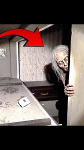 APARIÇÃO FANTASMA REAL EM TÚMULO ABERTO!, Vídeo completo abaixo da  descrição no link do YouTube. #fantasma #haunted #assombração #sobrenatural