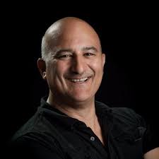 Anton Holland (@AntonHolland)