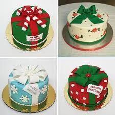 Merry Fondant Friday Christmas Cake Designs Mini Christmas Cakes Christmas Cake