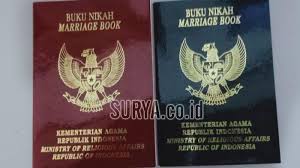 Contoh buku nikah agama kristen have a graphic associated with the other.contoh buku nikah agama kristen it also will include a picture of a kind that may be seen in the gallery of contoh buku nikah agama kristen. Sempat Digerebek Warga Ternyata Pasangan Di Kota Kediri Ini Bisa Tunjukkan Buku Nikah Surya