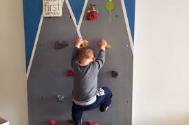 Flo S Kletterwand Furs Kinderzimmer Gowiththeflo Diy Anleitung In 2020 Kletterwand Kinderzimmer Kletterwand Kinder Zimmer