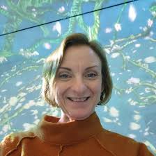 Do your children like singing? Bring them to this new community kids choir.  It's fun and energetic, open to all and free! Kids can be dropped off, or  parents can stay in